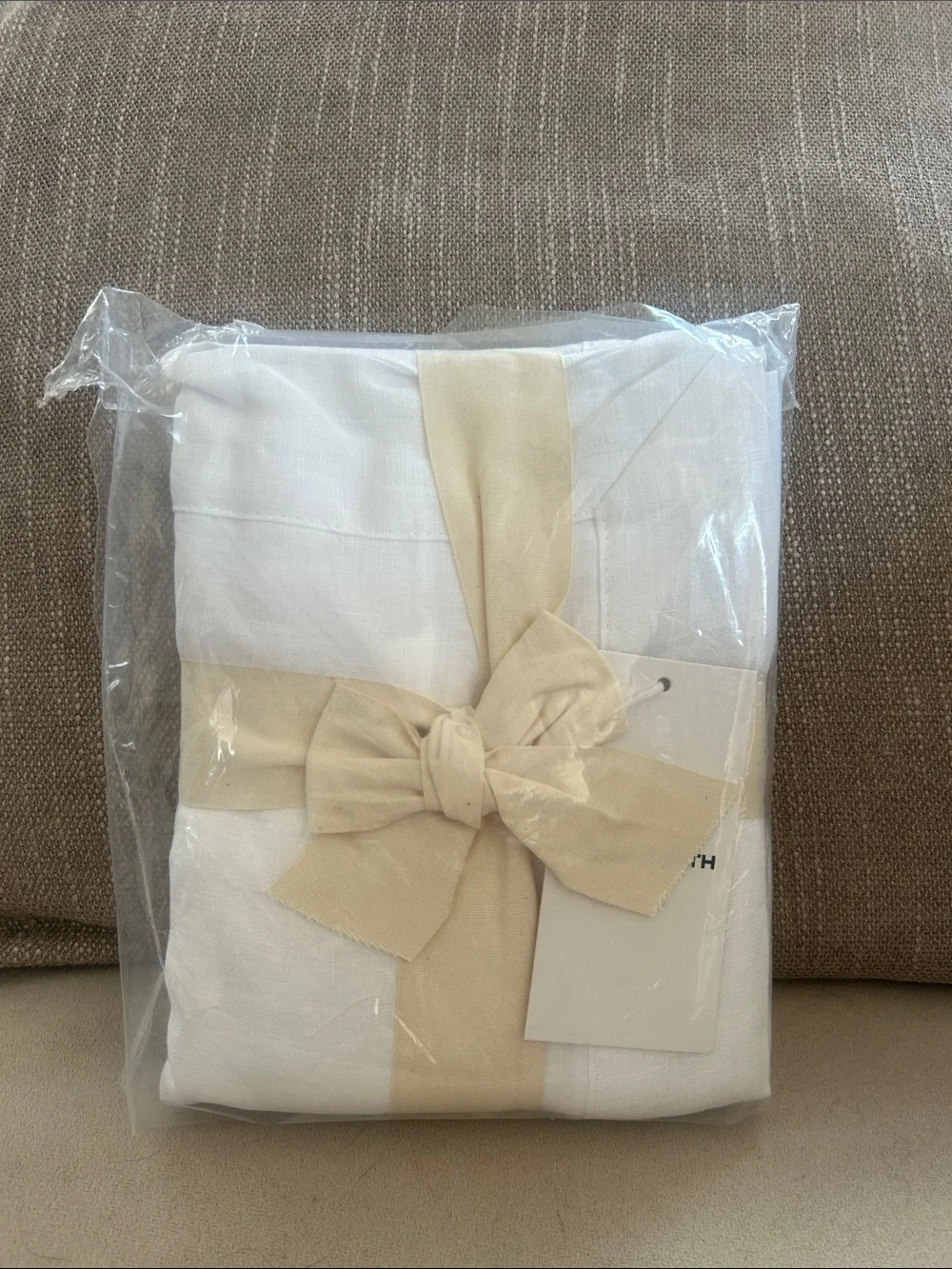 New Cozy Earth White Linen Standard Pillow Shams